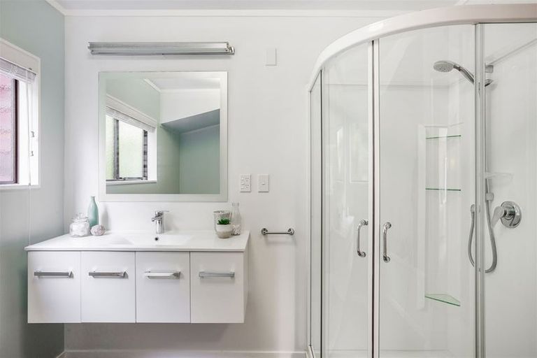 Photo of property in 14 Furneaux Grove, Whitby, Porirua, 5024