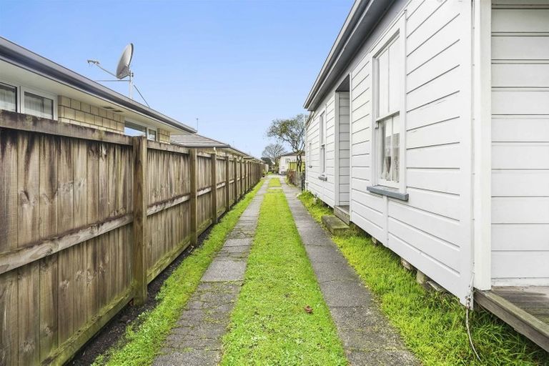 Photo of property in 11 Lyon Street, Frankton, Hamilton, 3204