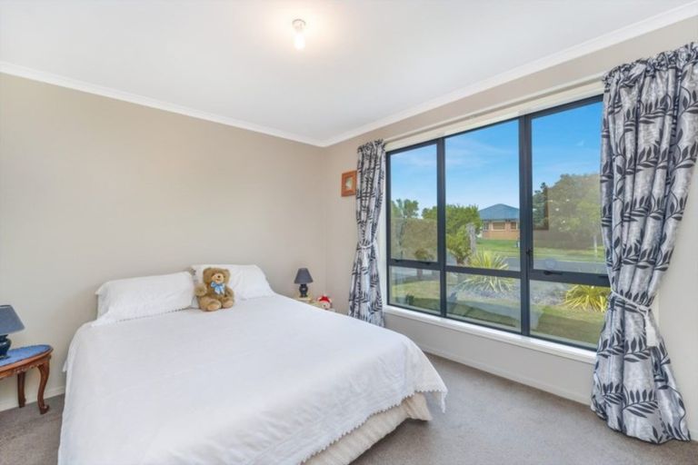 Photo of property in 5 Cranbrook Place, Rototuna North, Hamilton, 3210