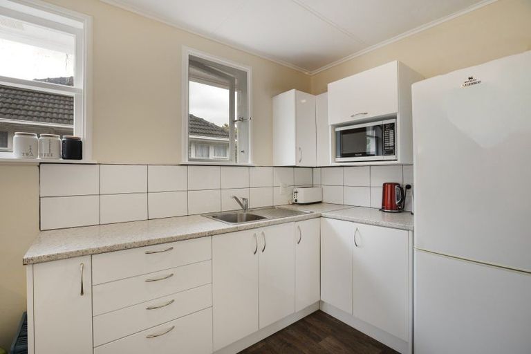 Photo of property in 1/5 Kowhai Street, Naenae, Lower Hutt, 5011