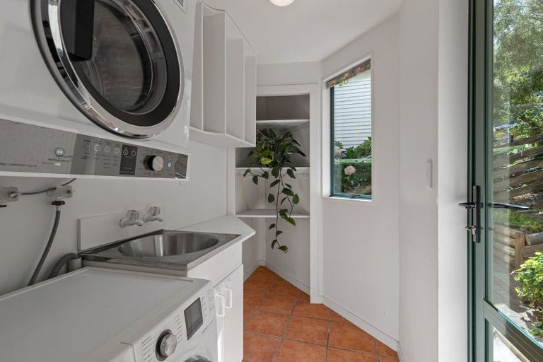 Photo of property in 59 Reserve Terrace, Lyttelton, 8082