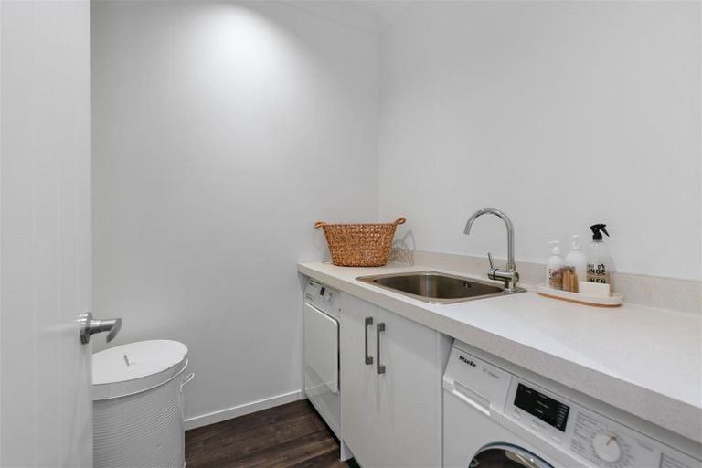 Photo of property in 2/58 Herbert Road, Queenwood, Hamilton, 3210