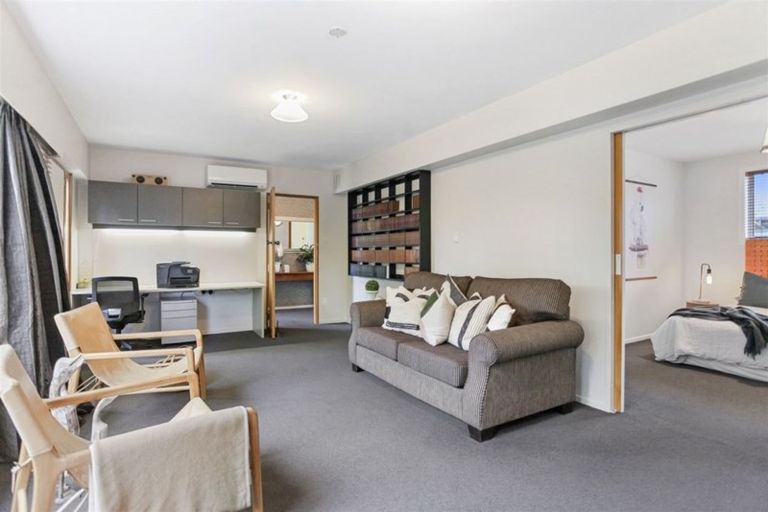 Photo of property in 35 Claridges Road, Casebrook, Christchurch, 8051