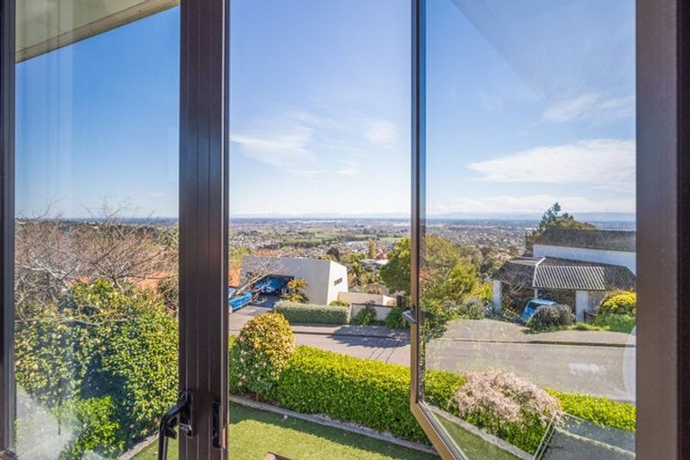 Photo of property in 5 Kiteroa Place, Cashmere, Christchurch, 8022