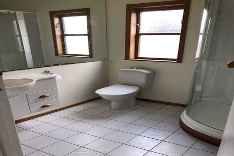 Photo of property in 7 Tinopai Road, Titirangi, Auckland, 0604