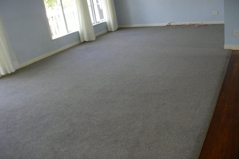 Photo of property in 84 Ocean View Road, Northcote, Auckland, 0627