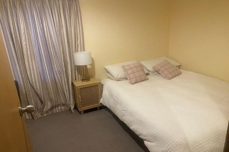 Photo of property in 125 Seatoun Heights Road, Miramar, Wellington, 6022