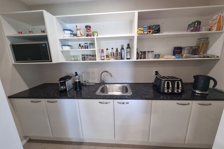 Photo of property in 7 Aldon Lane, The Gardens, Auckland, 2105