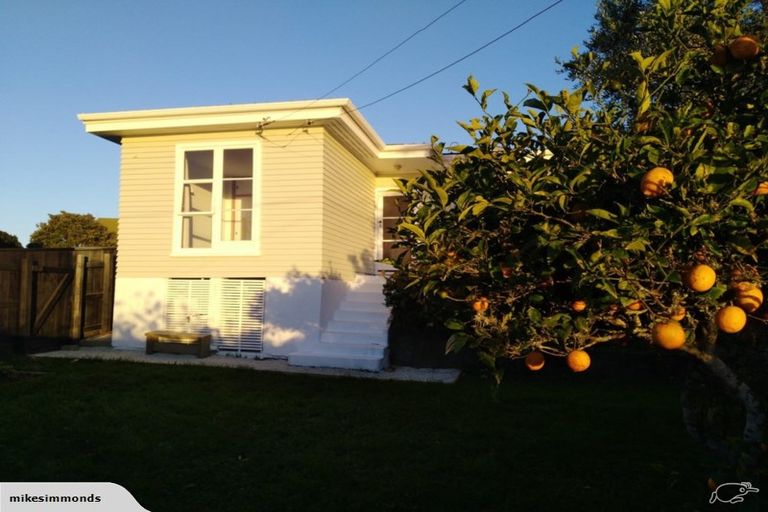 Photo of property in 131 Normandale Road, Normandale, Lower Hutt, 5010