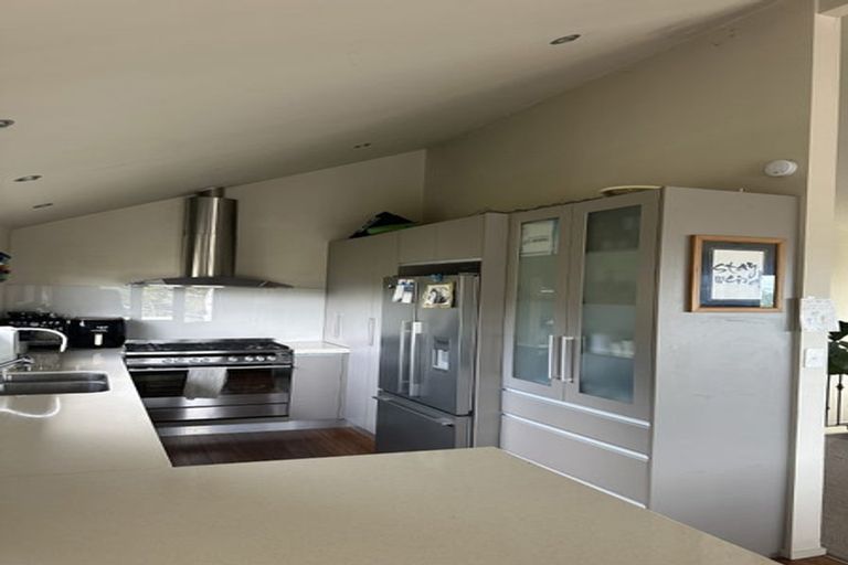 Photo of property in 1/46 Masterton Road, Rothesay Bay, Auckland, 0630