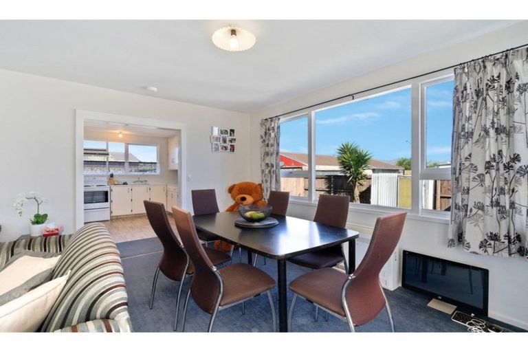 Photo of property in 2/4 Taranui Place, Bromley, Christchurch, 8062