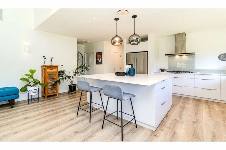 Photo of property in 15 Mandeno Drive, Kerikeri, 0230