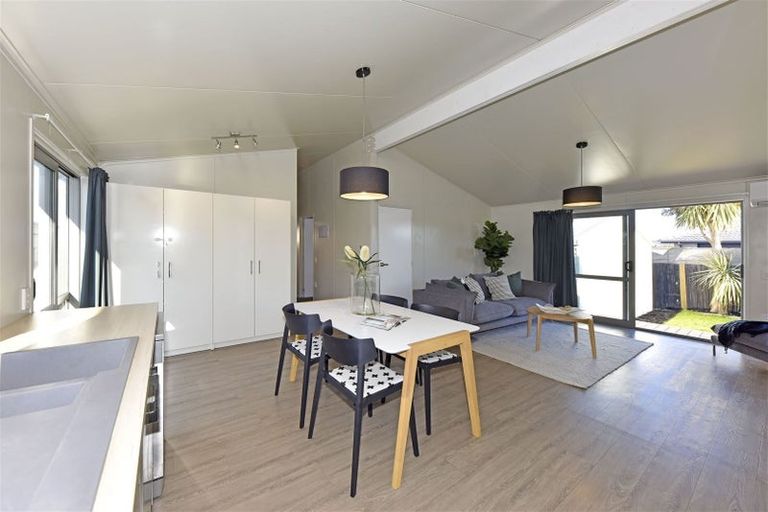 Photo of property in 3 Kingsbridge Drive, Burwood, Christchurch, 8083