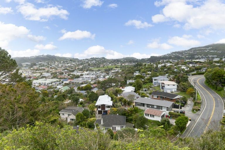 Photo of property in 16a Lenox Grove, Johnsonville, Wellington, 6037