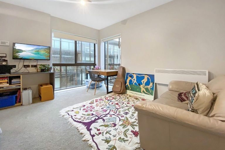 Photo of property in Vedado Apartments, 201/41 Hopper Street, Mount Cook, Wellington, 6011