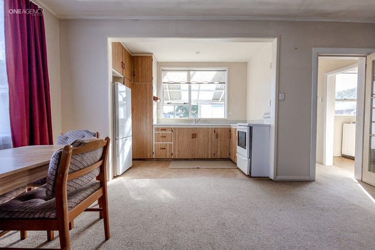 Photo of property in 34 Blake Street, Blaketown, Greymouth, 7805