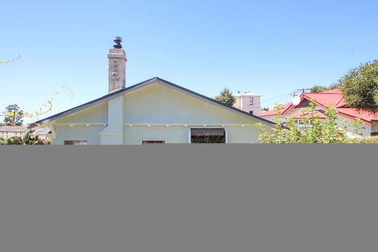 Photo of property in 4 Ure Street, South Hill, Oamaru, 9400