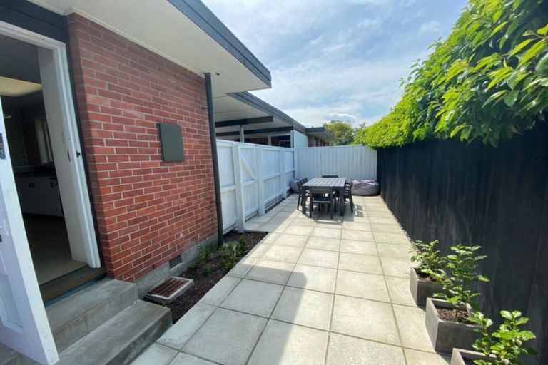 Photo of property in 1/12 Penhelig Place, Burnside, Christchurch, 8053