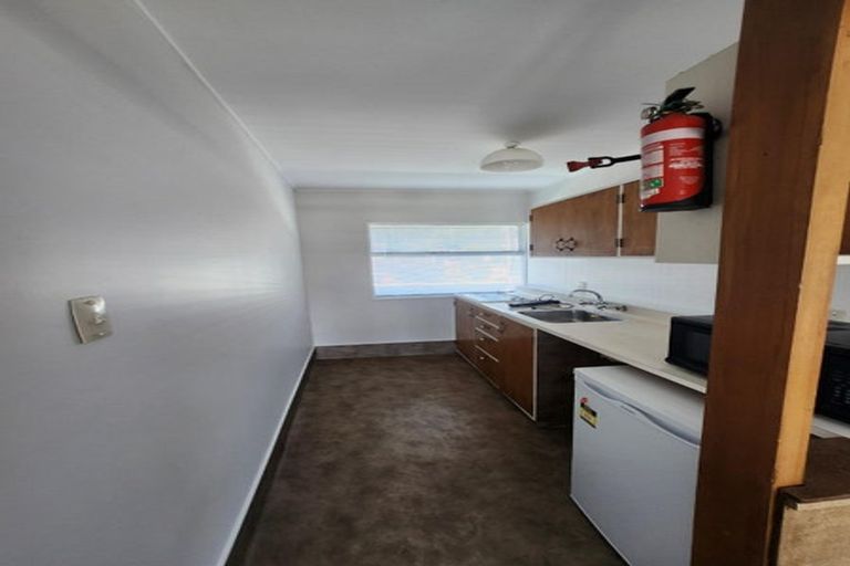 Photo of property in Melksham Towers, 902/131 Brougham Street, Mount Victoria, Wellington, 6011