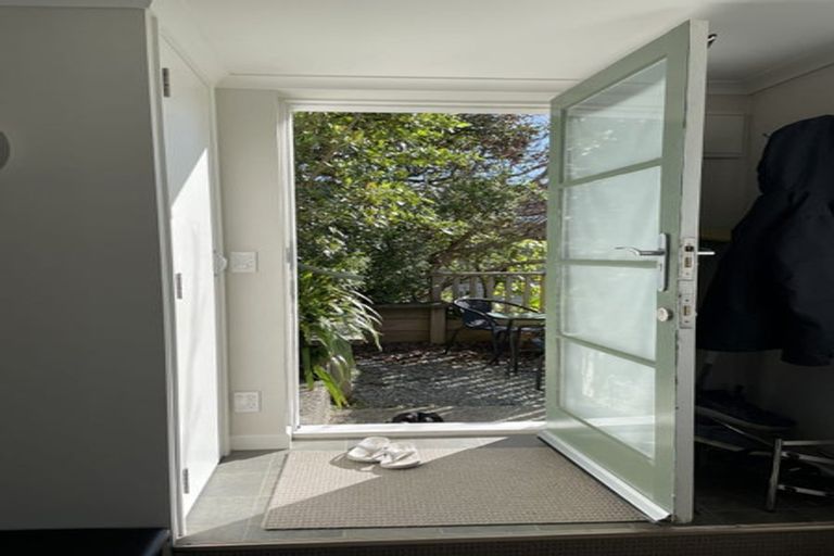 Photo of property in 39 Norwich Street, Wilton, Wellington, 6012