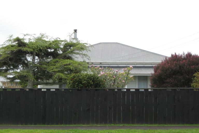 Photo of property in 20 Strange Street, Waitara, 4320