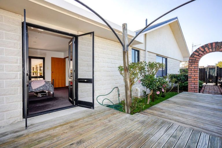 Photo of property in 9 Smith Street, Dannevirke, 4930