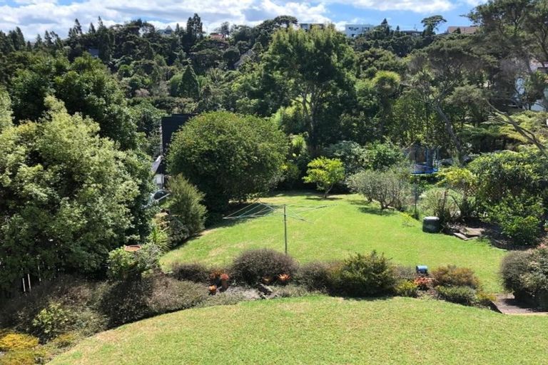 Photo of property in 13 Island Bay Road, Beach Haven, Auckland, 0626