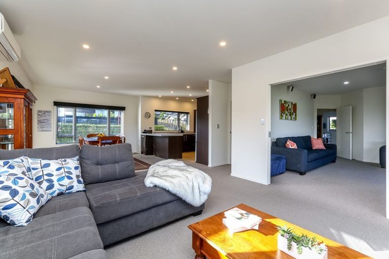 Photo of property in 30 Redwood Crescent, Hurdon, New Plymouth, 4310