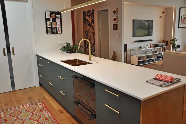 Photo of property in 52 Sandpiper Avenue, Point Wells, 0986