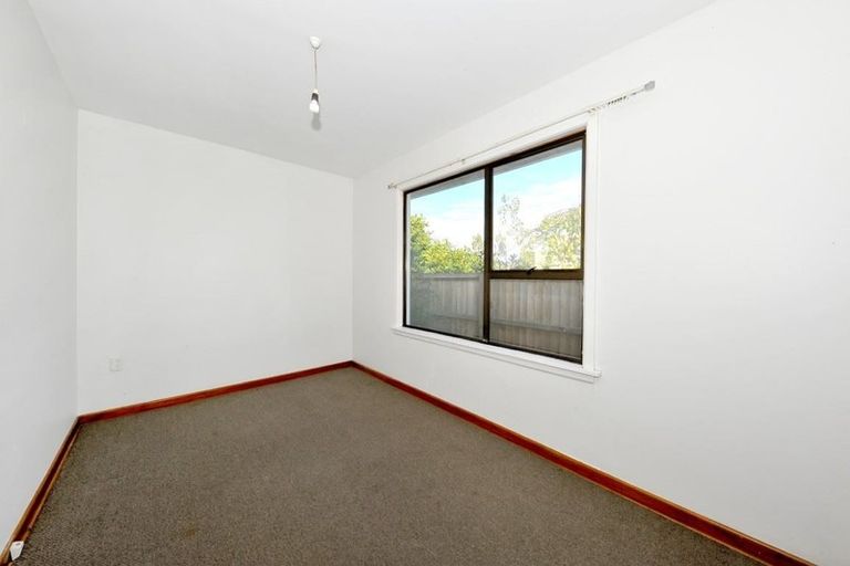 Photo of property in 35 Mcgregors Road, Bromley, Christchurch, 8062