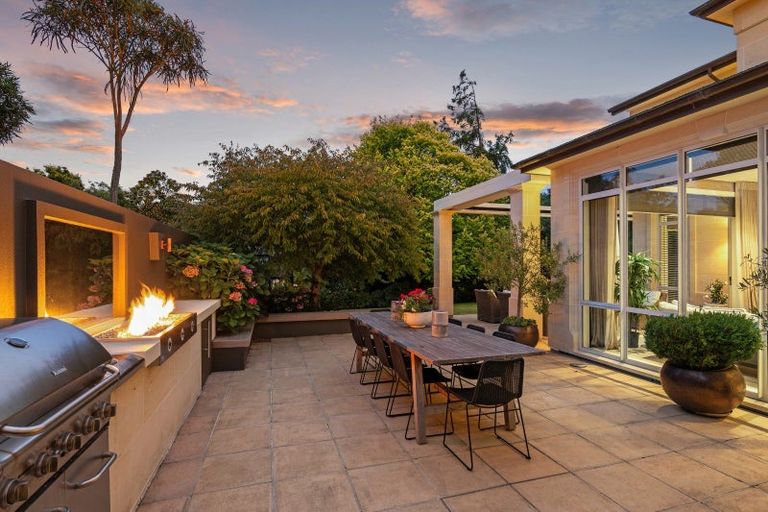 Photo of property in 47 Waiwetu Street, Fendalton, Christchurch, 8052