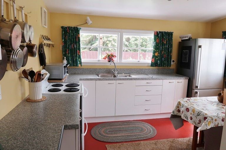 Photo of property in 3 Sunderland Street, Waimangaroa, Westport, 7891
