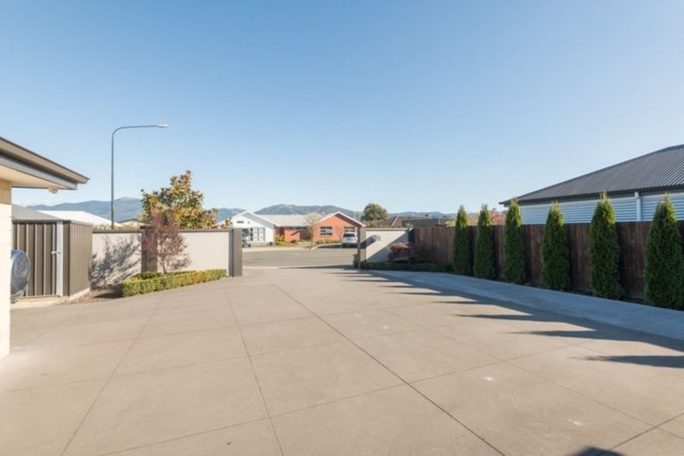 Photo of property in 27 Kitakita Grove, Motueka, 7120