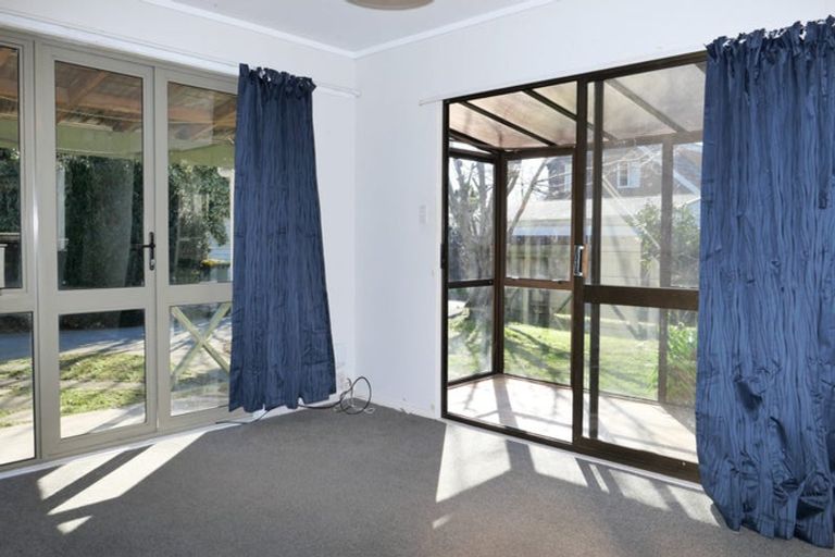 Photo of property in 13 Redwood Close, Paraparaumu, 5032