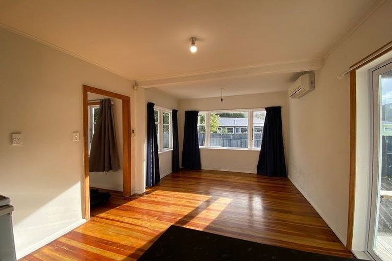 Photo of property in 162 Wainuiomata Road, Wainuiomata, Lower Hutt, 5014