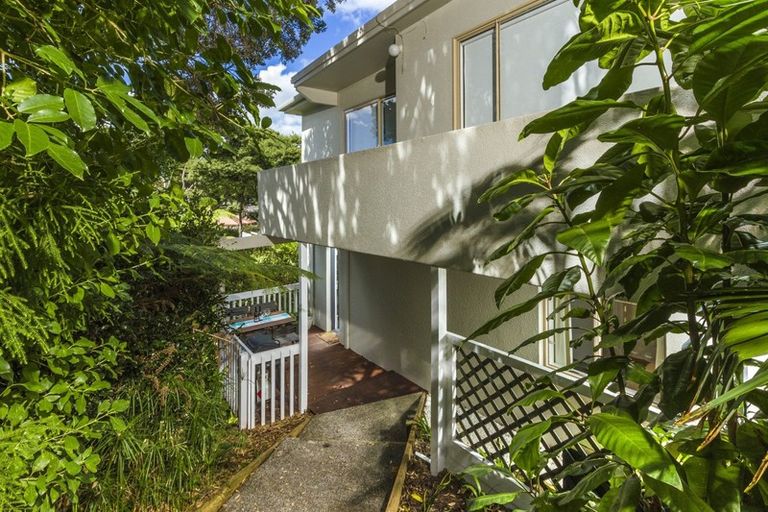 Photo of property in 14/18 Parr Terrace, Castor Bay, Auckland, 0620