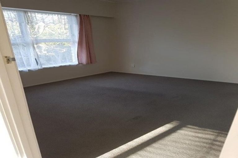 Photo of property in 2/61 Chartwell Avenue, Glenfield, Auckland, 0629