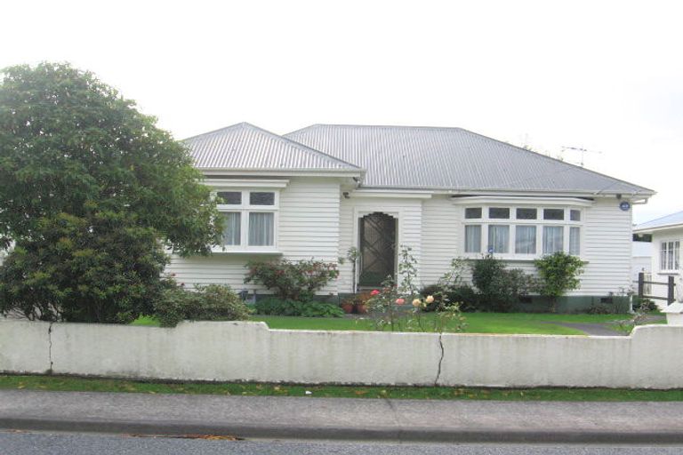 Photo of property in 16 Brasell Street, Fairfield, Lower Hutt, 5011