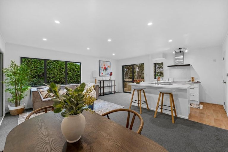 Photo of property in 46a Don Buck Road, Massey, Auckland, 0614