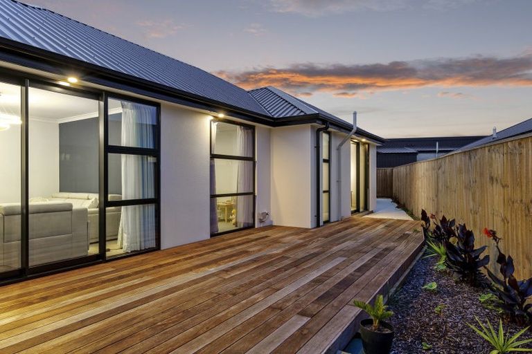 Photo of property in 19 Withers Crescent, Halswell, Christchurch, 8025