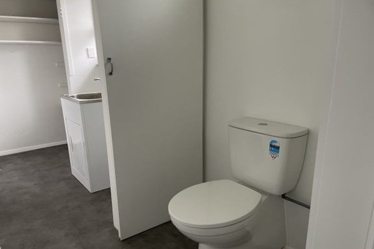 Photo of property in 15 Botanical Road, Takaro, Palmerston North, 4412