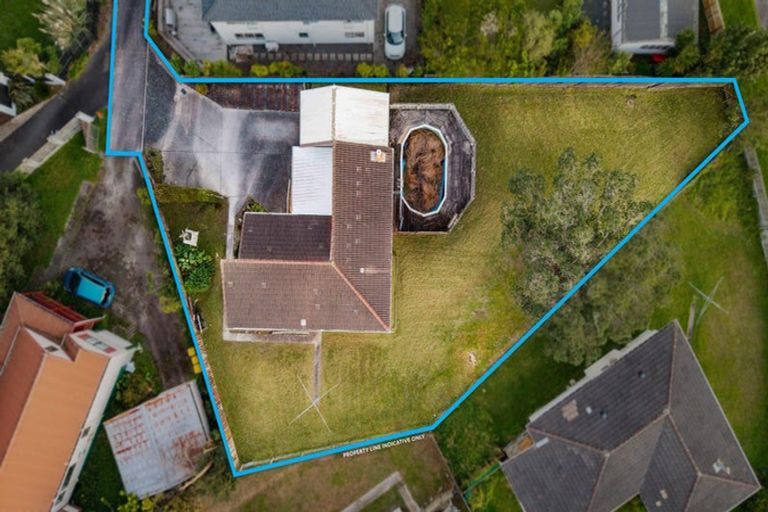 Photo of property in 40 West Harbour Drive, West Harbour, Auckland, 0618