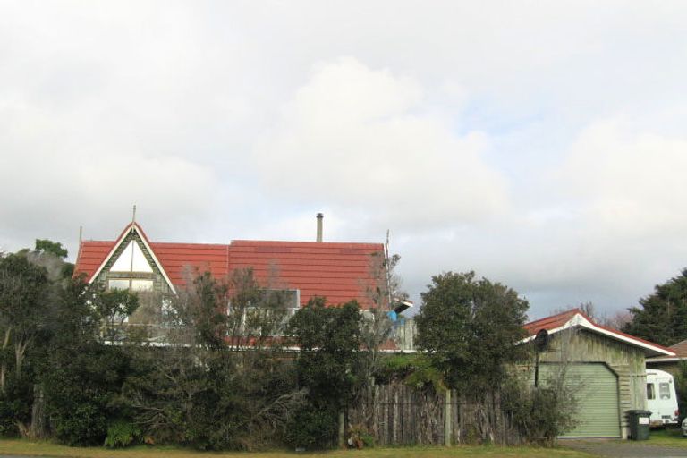 Photo of property in 7 Sunshine Avenue, Paraparaumu, 5032