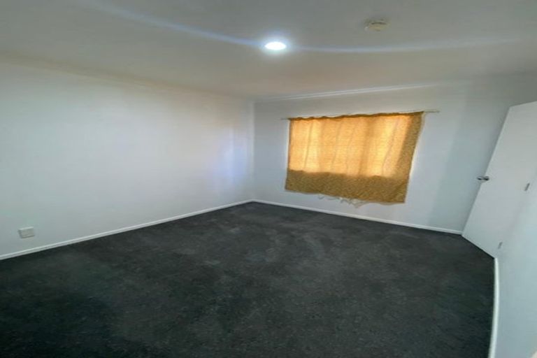 Photo of property in 383 Massey Road, Mangere East, Auckland, 2024