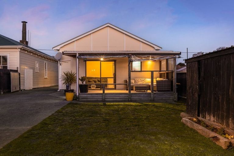 Photo of property in 137 Cambridge Street, Levin, 5510