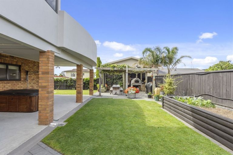 Photo of property in 5 Calypso Drive, Papamoa Beach, Papamoa, 3118