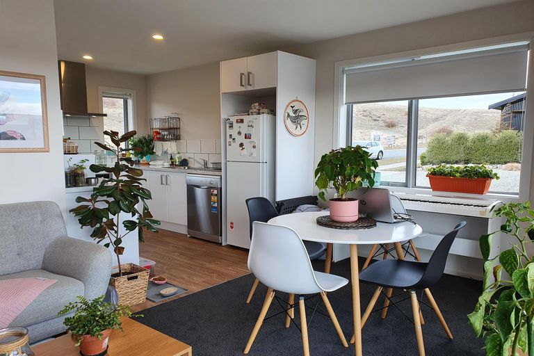 Photo of property in 33 Mistake Drive, Lake Tekapo, 7999