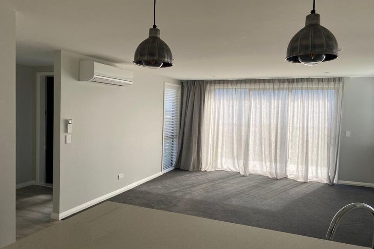 Photo of property in 3 Pae Moana Place, Stanmore Bay, Whangaparaoa, 0932