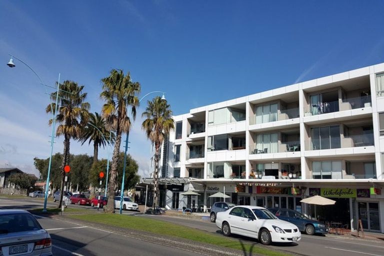 Photo of property in Algarve Apartments, 202/332 Maunganui Road, Mount Maunganui, 3116