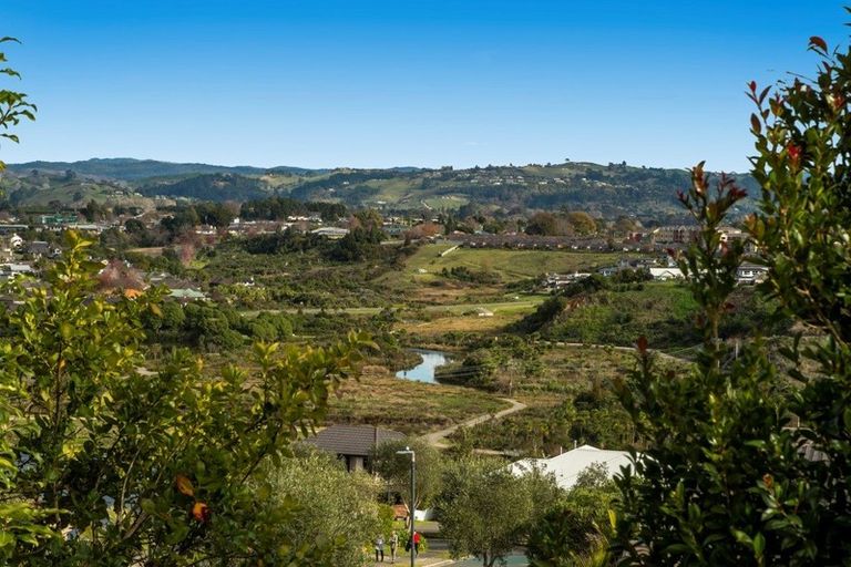 Photo of property in 8 Sereno Vista, Bellevue, Tauranga, 3110